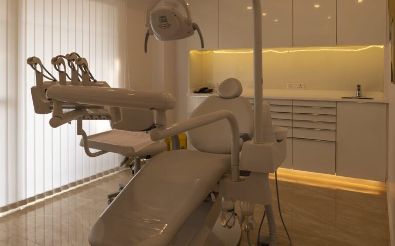 dental implant clinic in Gurgaon